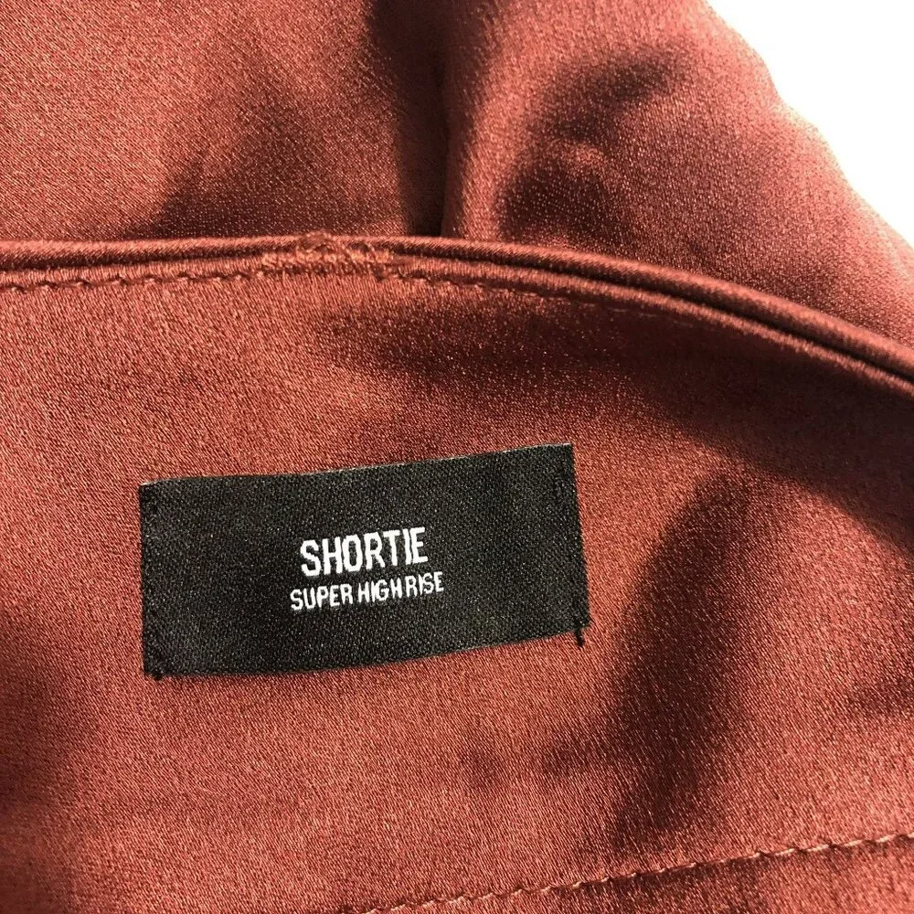 NWT Express Shorts Rust Satin Shortie Size 12 Pockets & Button Closure Womens